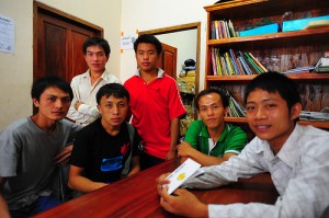 Som Yai, Ye Yang, Thong Si and other friends...whom taught me a lot about Laos culture and lifestyle and for letting me converse with them in English. 6/22/10