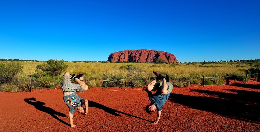 It Must Be Aliens: Uluru