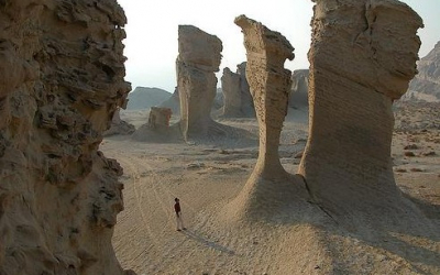 Why You Should Go To Iran II (In October)