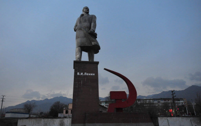 Khujand: From Uzbekistan To Tajikistan