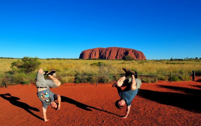It Must Be Aliens: Uluru